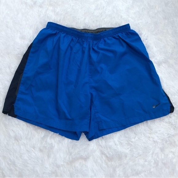 Nike‎ Fit Dry Active Shorts Blue Large - Picture 1 of 7